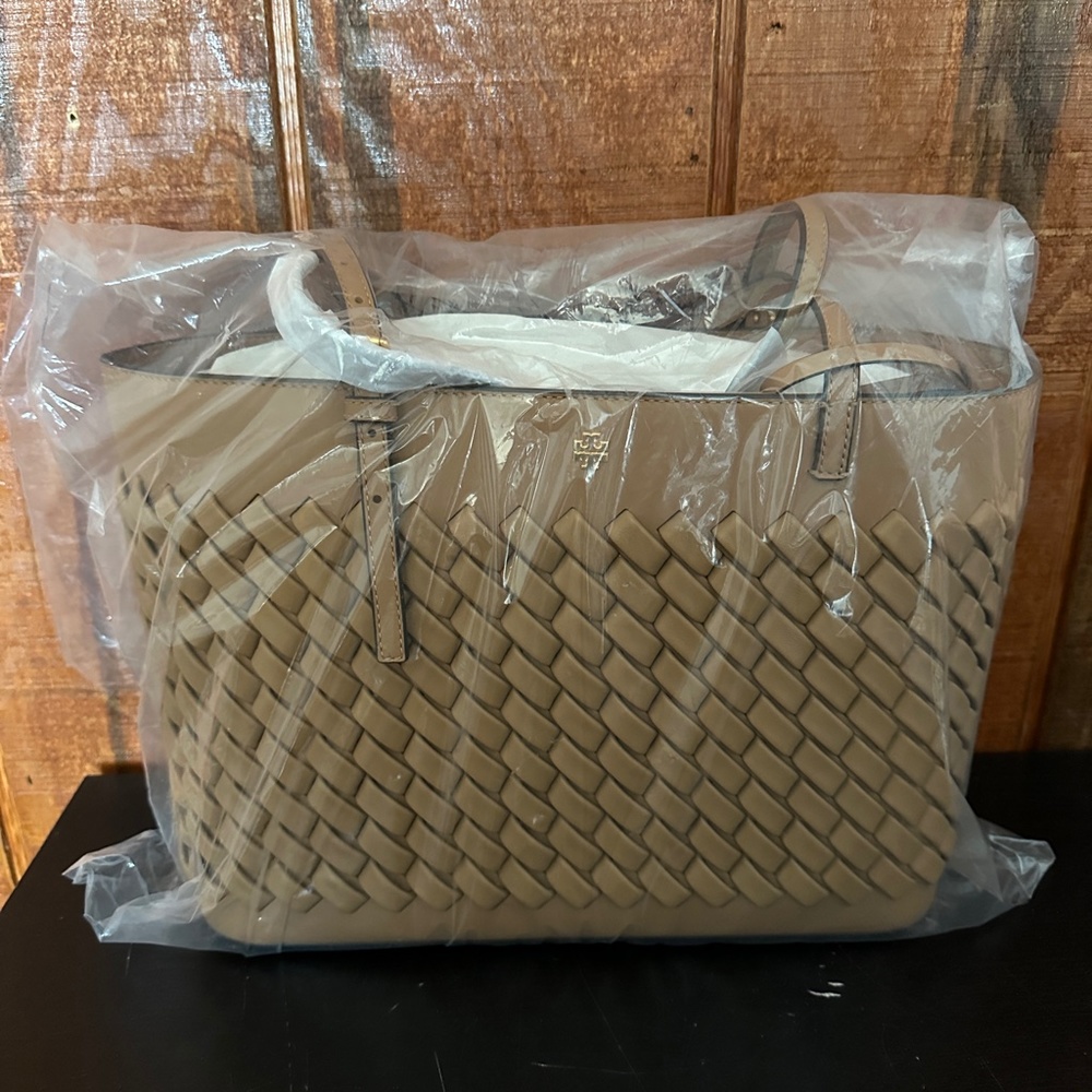 Tory Burch Emerson Leather Woven Tote - Picture 5 of 5